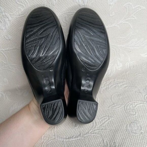 Naot Adore Black Swirl Scalloped Leather Clogs Mule Women Size 6 Artsy - Picture 4 of 9